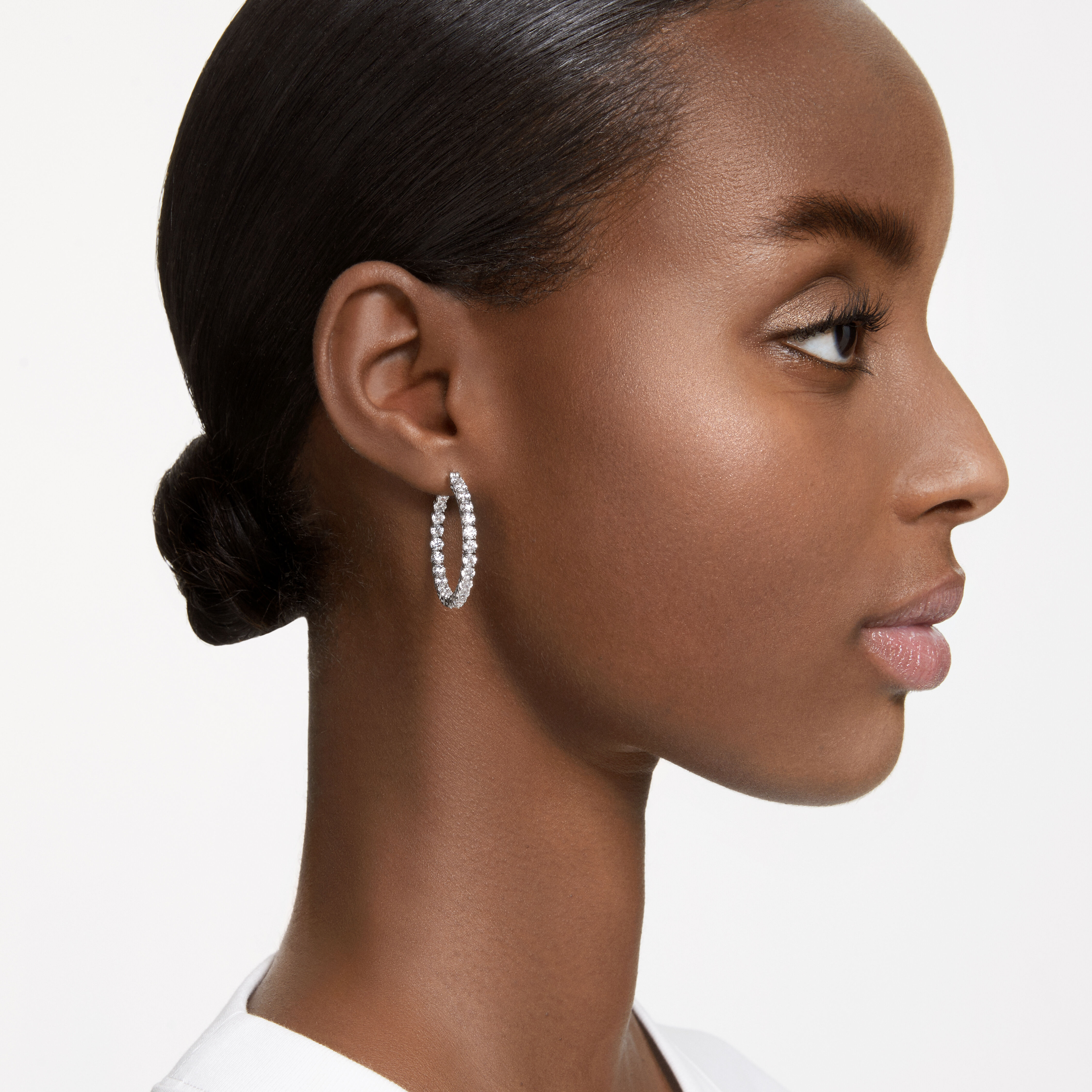 Round earrings sales