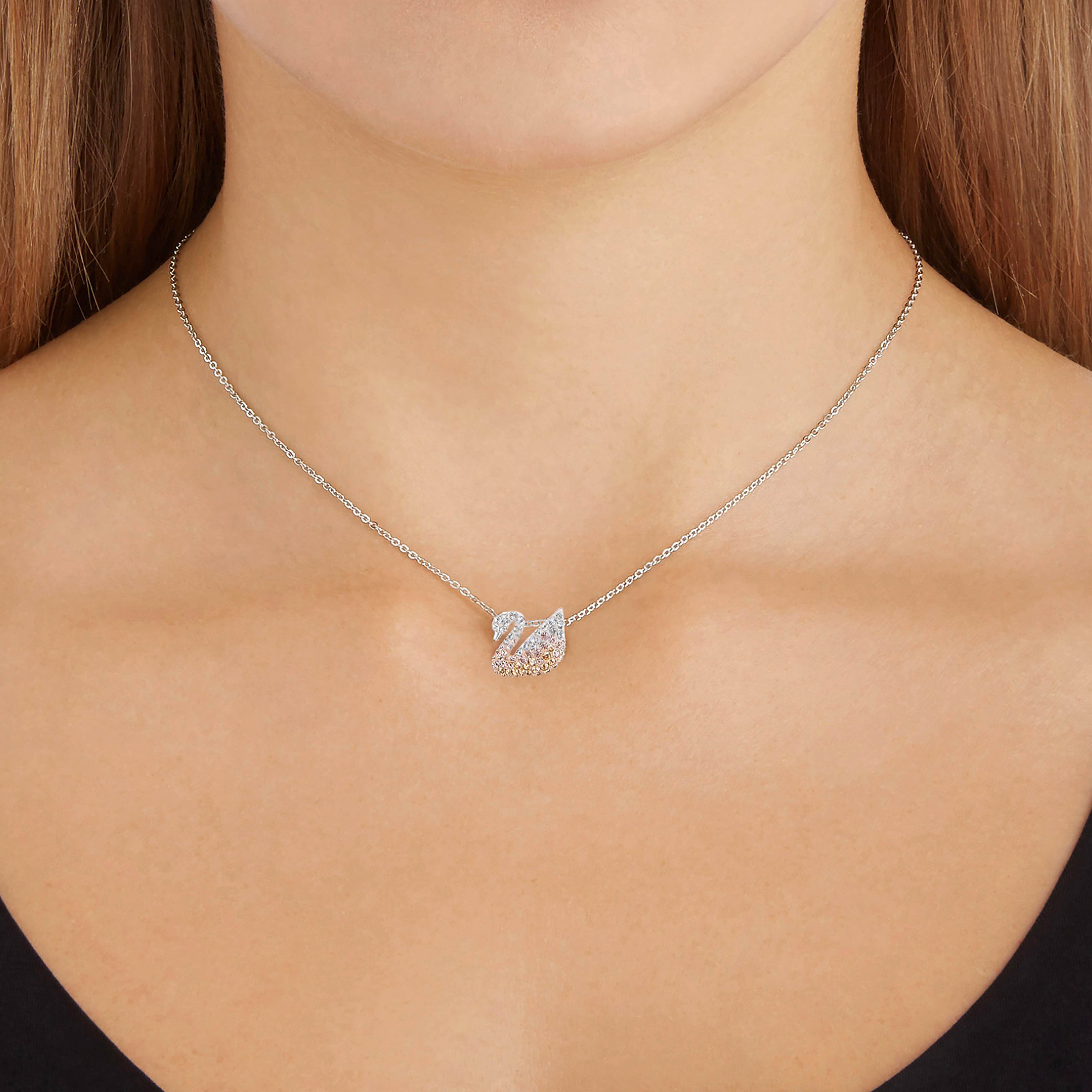 Swarovski pendants top with chain