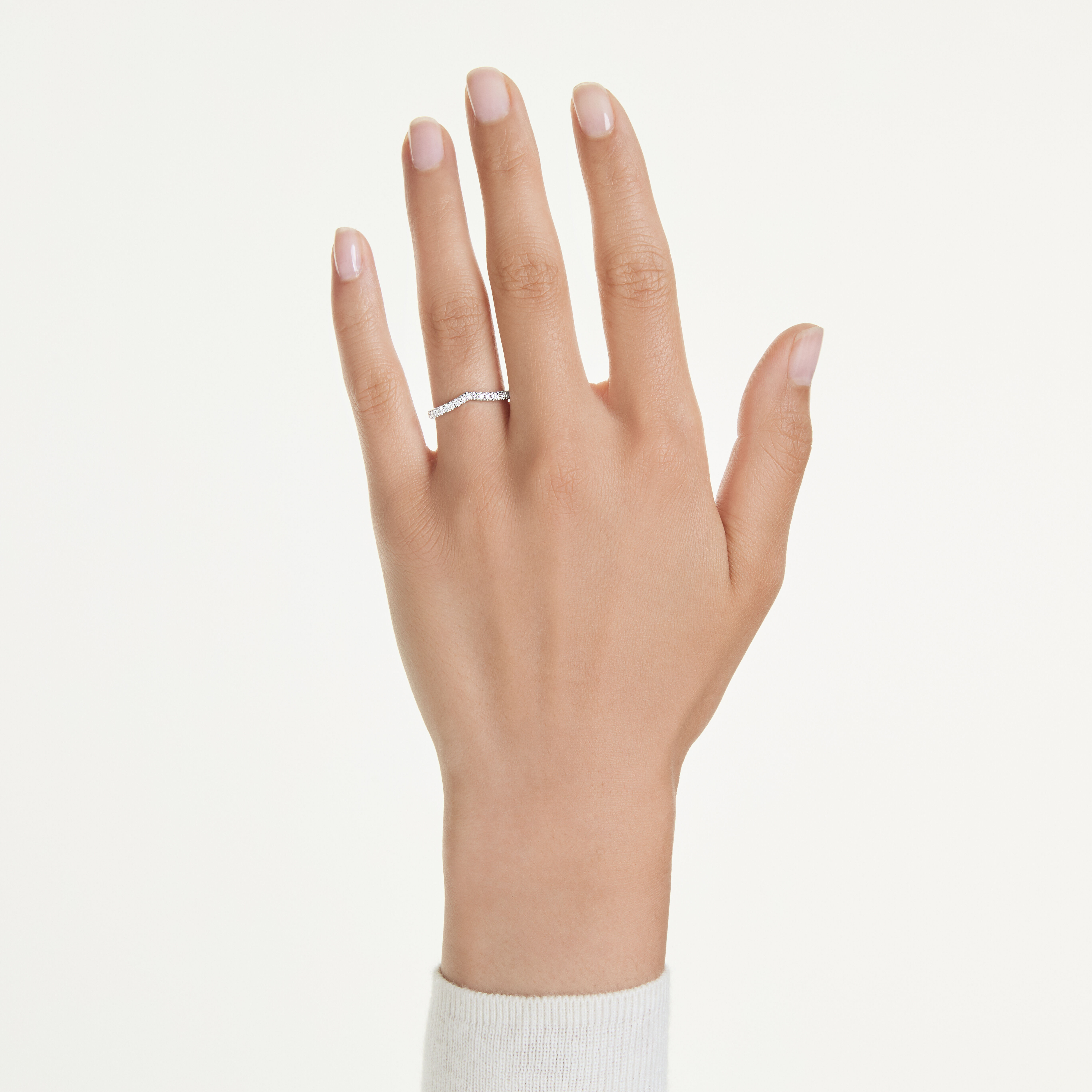 swarovski eternity v band ring  lab grown diamonds 0 25 ct tw  round shape  18k white gold