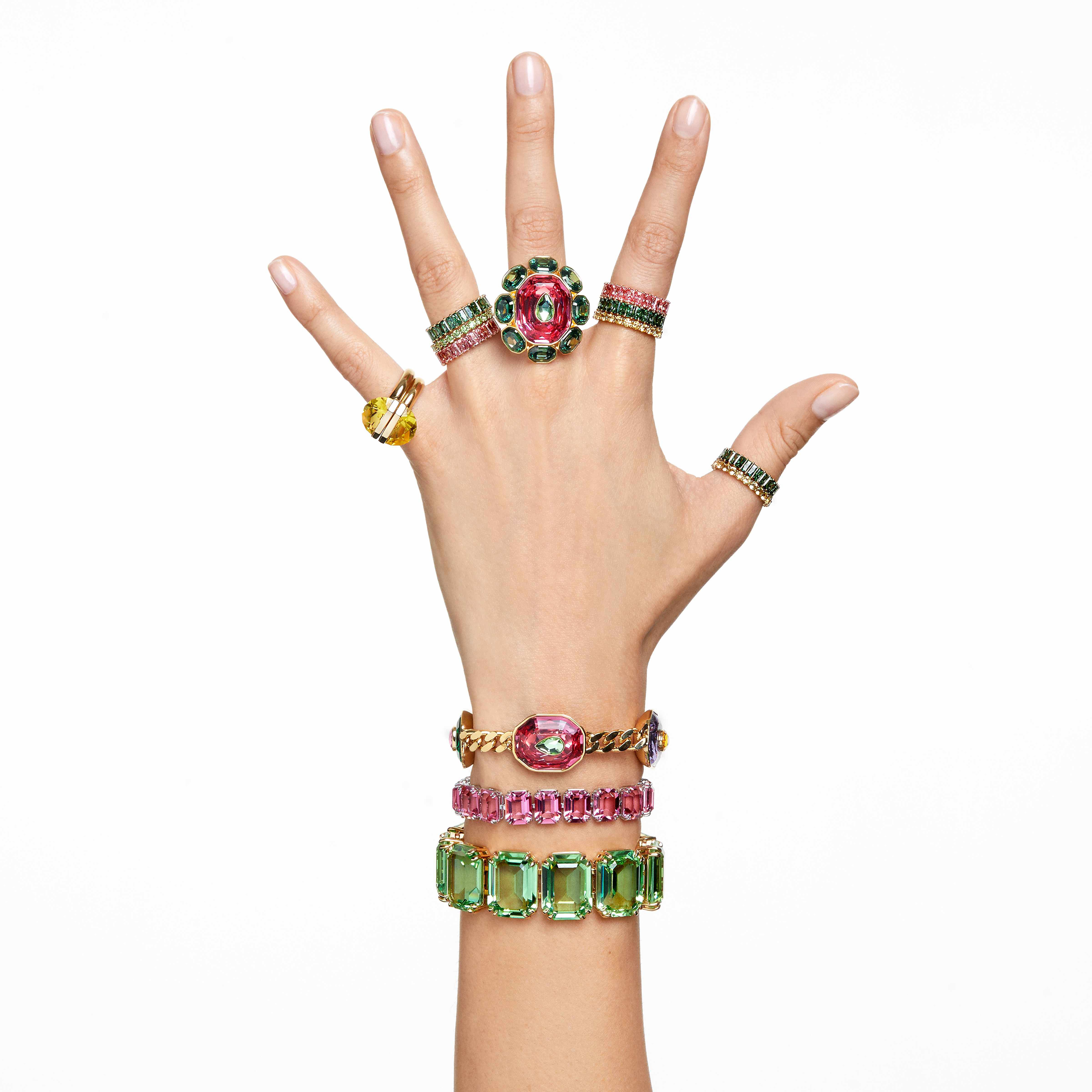 swarovski matrix ring  round cut  green  gold tone plated