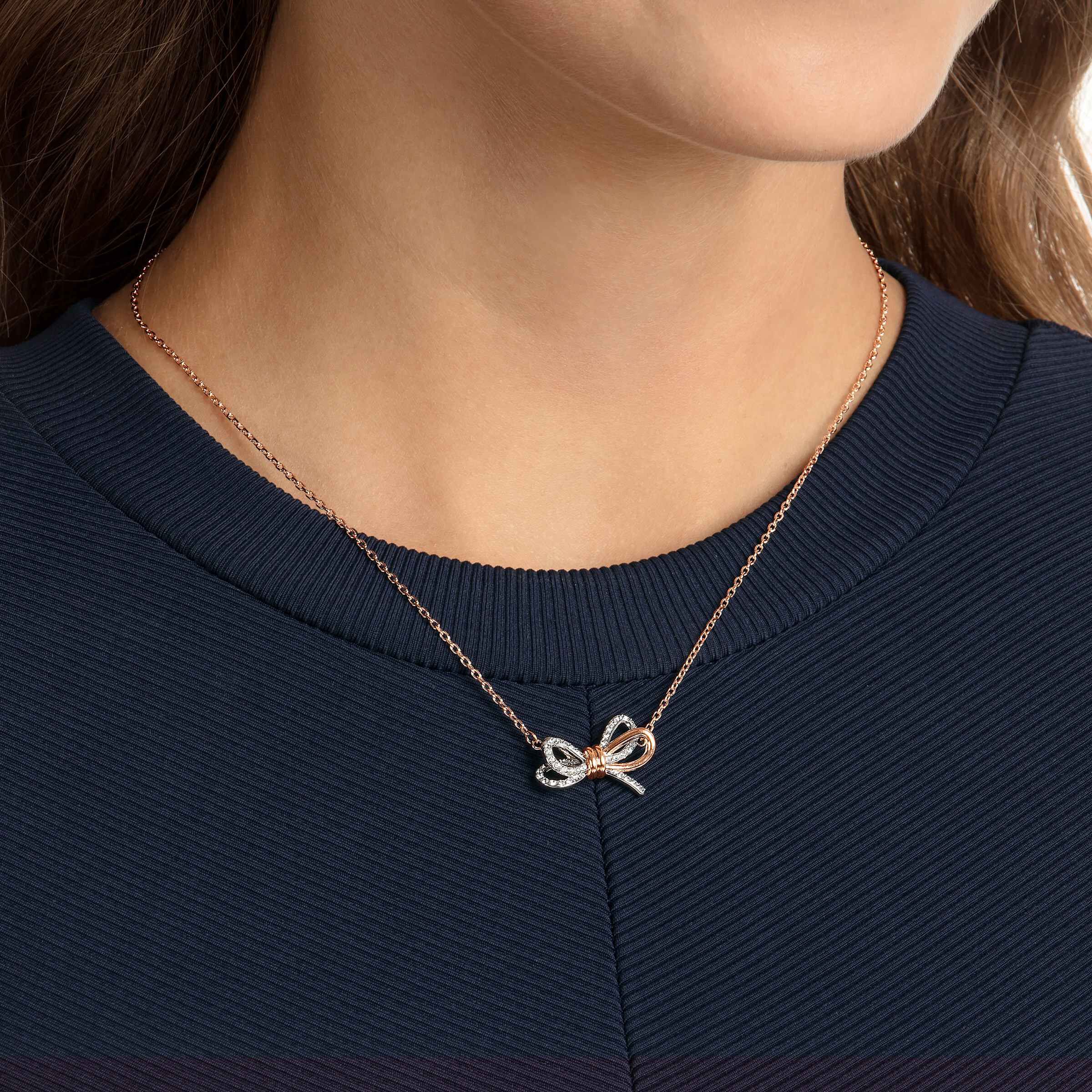 Lifelong bow necklace outlet